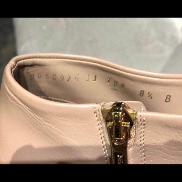 Salvatore Ferragamo booties Brand New size 8.5 - Picture 7 of 7